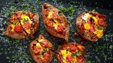 7 διαφορετικοί τρόποι για να μαγειρέψετε τις κόκκινες γλυκοπατάτες