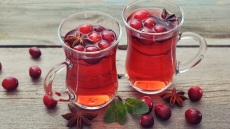 Ζεστό ρόφημα κράνμπερι, ο θρεπτικός χυμός του χειμώνα