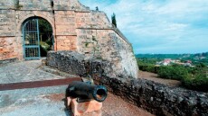 Ζάκυνθος: Το ενετικό κάστρο περιμένει την «αναγέννησή» του