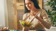 Η τεχνική που οδηγεί σε σίγουρη απώλεια βάρους με τον πιο υγιεινό τρόπο