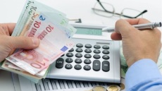 «Παγώνουν» για ένα χρόνο τα επιτόκια για τις ρυθμισμένες δόσεις στην ΑΑΔΕ