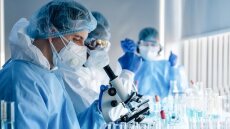 Κορωνοϊός: Μονοκλωνικό αντίσωμα βρέθηκε αποτελεσματικό απέναντι σε όλες τις υποπαραλλαγές της Omicron