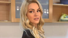 Η Βίκυ Κάβουρα αποχώρησε από την παράσταση του Παντελή Καναράκη και καταγγέλει οικονομικό εκβιασμό