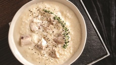 Κοτόσουπα με ρύζι αυγολέμονο