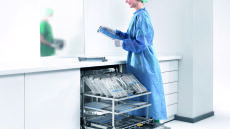 Υψηλού επιπέδου απολύμανση ιατρικών εργαλείων και υποδημάτων χειρουργείου