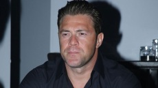 Χρήστος Χολίδης: «Μου έχουν πετάξει πιρούνι και αναπτήρα στη σκηνή»