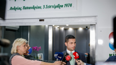 Για μάχη χαρακωμάτων κατηγορεί τον Γιώργο Παπανδρέου η πλευρά του Ανδρέα Λοβέρδου