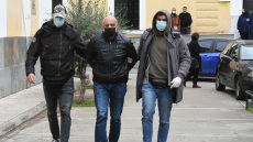 Δολοφονία στη Γλυφάδα: Στον ανακριτή σήμερα ο 51χρονος για τη δολοφονία του συντρόφου της μητέρας του