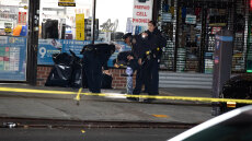 ΗΠΑ: Ένας νεκρός και δύο τραυματίες από πυροβολισμούς στο Μπρούκλιν