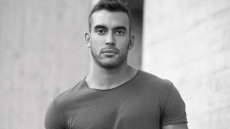 Ιάσονας Μανδηλάς: «Όταν παντρεύεται ένα στρέιτ ζευγάρι το βροντοφωνάζει, θέλουμε κι εμείς οι ομοφυλόφιλοι το ίδιο»