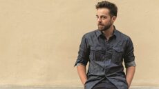 Προμηθέας Αλειφερόπουλος: Επιλέγω να παίξω έστω και για μέρος του κόσμου που έχει ανάγκη το θέατρο