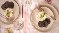 Γιορτινή καβουροσαλάτα «Αθηναϊκή» με νεροκάρδαμο και γογγύλια