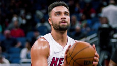 Μάτζικ - Χιτ 105-115: Πέρασε από το Ορλάντο το Μαϊάμι (Βίντεο)