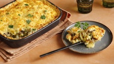 Ογκρατέν με λαχανικά και μπεσαμέλ