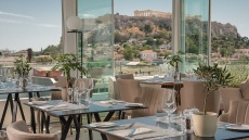 Athens View Balcon: Φαγητό και κοκτέιλ με μοναδική θέα, στο ξενοδοχείο Elia Ermou