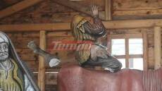 Βάνδαλοι δημιούργησαν χυδαία σκηνή σε φάτνη σε κεντρική πλατεία της Πάτρας (Φωτογραφίες)