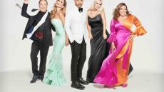 Το χριστουγεννιάτικο «Just Τhe Two Of Us» έχει λάμψη, μουσική, χορό και τραγούδι