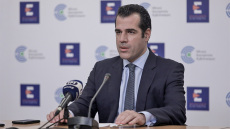 Απάντησε σε Ξανθό ο Πλεύρης: «Ενοχλεί τον ΣΥΡΙΖΑ η θωράκιση του ΕΣΥ από τη συνεργασία ιδιωτικού-δημόσιου τομέα»