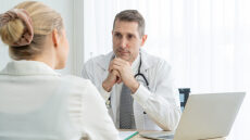 Ογκολογία: Νέες θεραπείες βελτιώνουν τη ζωή των ασθενών με επιθετικούς καρκίνους