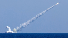 Κίνα - Ρωσία: Γιατί οι «αόρατοι» υπερηχητικοί πύραυλοι από ανθρακονήματα αιφνιδίασαν τη Δύση