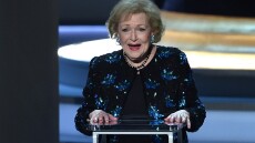 Μπέτι Γουάιτ: Ανακοινώθηκε η αιτία θανάτου της αγαπημένης ηθοποιού