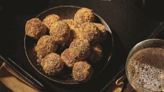 Τα πιο εύκολα και γρήγορα γλυκά: τρουφάκια, πουτίγκα, παγωτό και πανακότα!