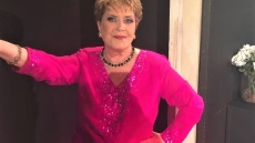 «Θέλει τέσσερα-πέντε χαστούκια» λέει η Βάσια Τριφύλλη για τον Σπύρο Χατζηαγγελάκη μετά τη φάρσα για τη βόμβα