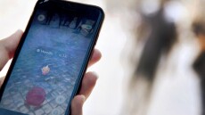 Δύο αστυνομικοί αποπέμφθηκαν επειδή αντί να κυνηγούν ληστές κυνηγούσαν... Pokemon