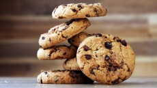 Viral Hack: Το κόλπο για ολοστρόγγυλα cookies σαν του κουτιού με τις 45 εκατ. προβολές!