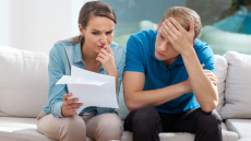 Ασφάλιση: Αδυναμία καταβολής ασφαλίστρων – Τρεις σωτήριες λύσεις