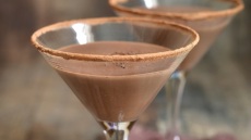 Chocolate Martini: το πιο γλυκό απεριτίφ