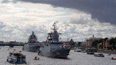 Η Ρωσία θα πραγματοποιήσει ναυτικές ασκήσεις από τη Μεσόγειο μέχρι τον Ατλαντικό και τον Ειρηνικό