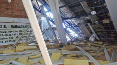 Γήπεδο ΔΑΪΣ-Εκπαιδευτήρια Δούκα: Τρομοκρατημένοι οι γονείς των μαθητών από την κατάρρευση της οροφής ζητούν παρέμβαση εισαγγελέα