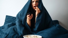 COSMOTE TV και τον Φεβρουάριο: Φτιάξε ποπ κορν, μπες κάτω από την κουβέρτα και απόλαυσε!