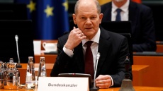 Κρίση στην Ουκρανία: Μίλησαν τηλεφωνικά Σολτς και Πούτιν - Αντίθετος στην αναγνώριση Ντονέτσκ και Λουγκάνσκ ο καγκελάριος 