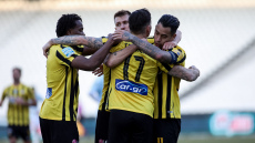 Super League 1, ΑΕΚ-Απόλλων Σμύρνης 3-0: Επιτέλους νίκησε και ηρέμησε - Δείτε τα γκολ 