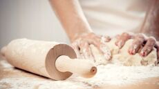 Πώς να φτιάξεις καλό σπιτικό ψωμί και να γίνεις εξπέρ στο ζύμωμα