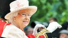 H βασίλισσα Ελισάβετ κυκλοφορεί δικιά της κέτσαπ