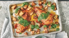 Στήθος κοτόπουλου με πάπρικα και πέστο βασιλικού