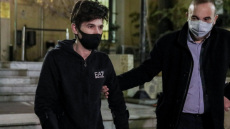 Φουρθιώτης: Αρχίζει σήμερα η δίκη για τις «στημένες» επιθέσεις έξω από το σπίτι του στο Διόνυσο