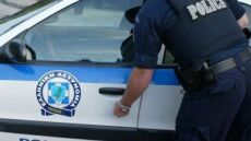 Ανήλικος με συνεργό χτύπησαν ηλικιωμένη για να τη ληστέψουν