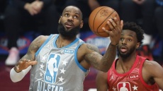 Λεμπρόν Τζέιμς: Τον έπιασε νευρικό γέλιο κατά τη διάρκεια της ερμηνείας του αμερικανικού εθνικού ύμνου από τη Μέισι Γκρέι