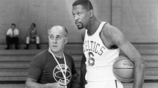 Το Netflix ετοιμάζει ντοκιμαντέρ για τον θρύλο του NBA, Μπιλ Ράσελ