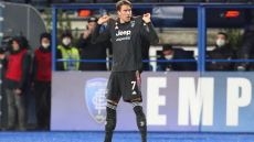 Απειλές οπαδών της Φιορεντίνα στον Βλάχοβιτς για την επιστροφή του: «Οι μπράβοι δεν θα σου σώσουν τη ζωή τσιγγάνε»