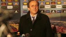  Ο Πλατινί καλεί τον Πούτιν να σταματήσει τον πόλεμο στην Ουκρανία 