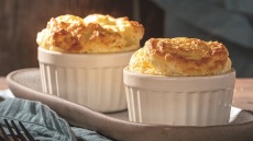 Σουφλέ με ελληνικά τυριά