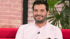 Παναγιώτης Χατζηδάκης: «Ο Μαυρικίου τώρα ανεβάζει το μεγαλύτερο έργο της ζωής του, με πρωταγωνίστρια την Ιλάειρα»