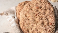 4 συνταγές για σπιτική λαγάνα