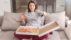 Μας παχαίνουν τελικά οι εκπομπές μαγειρικής;