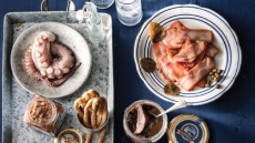 Ελληνικά θαλασσινά για το σαρακοστιανό τραπέζι και όχι μόνο...